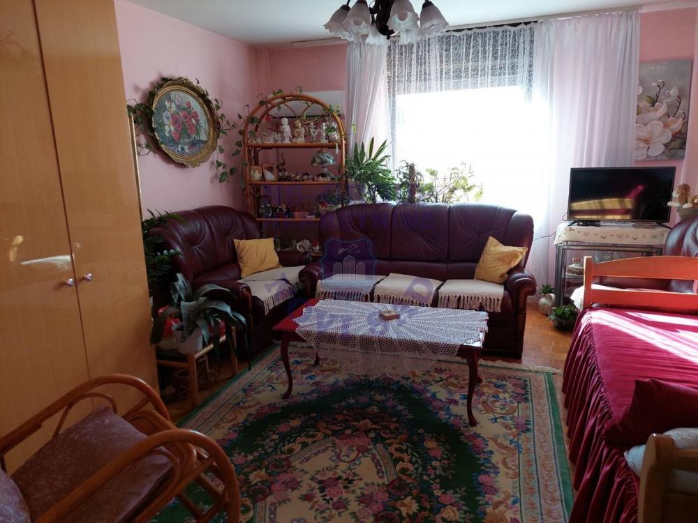 Slika 7 - Odlican stan Novo Naselje